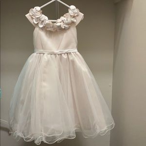 Tulle dress with floral coll